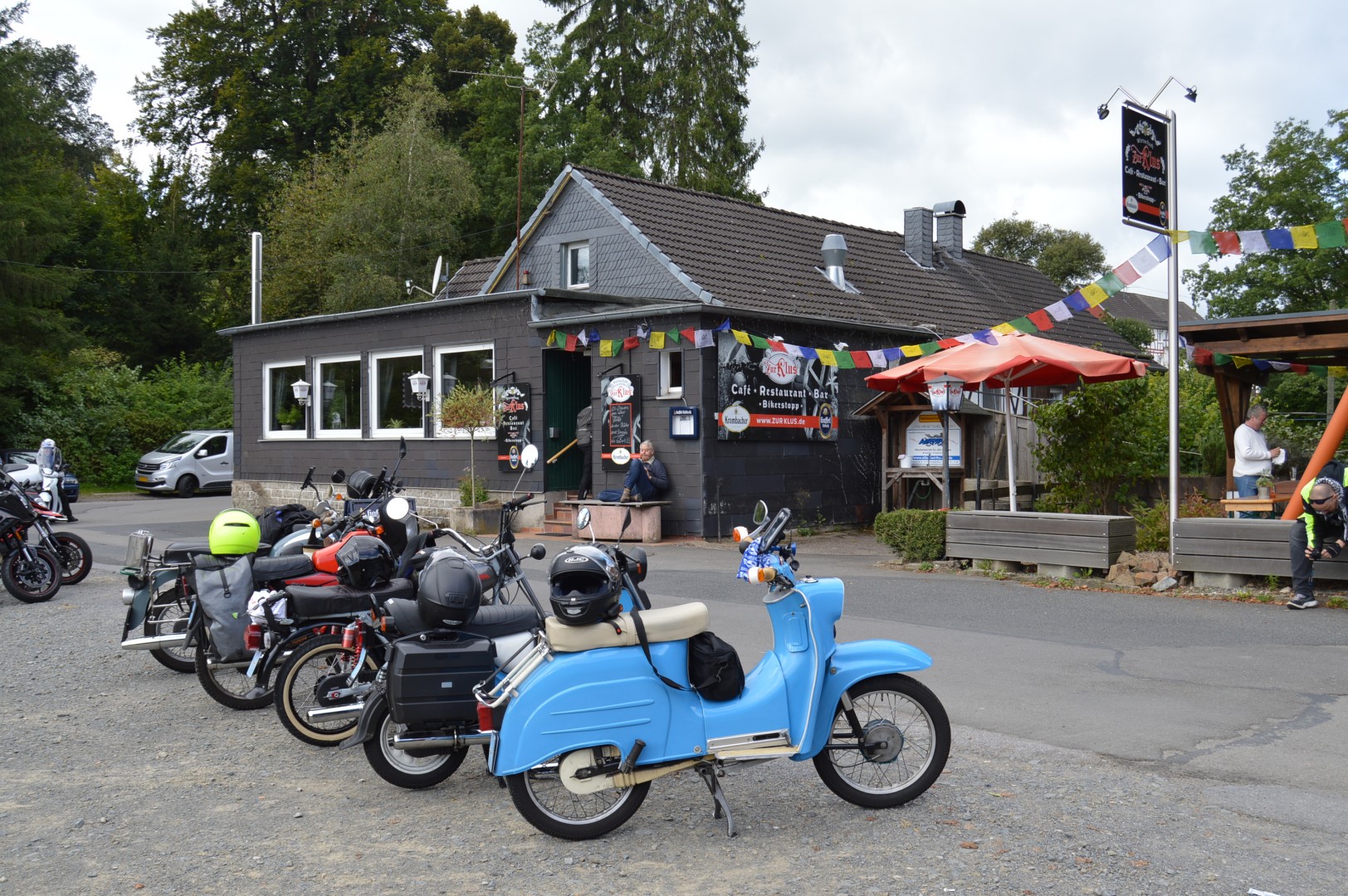 Mopeds bei der Location "Zur Kluus"