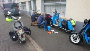 Reparatur einiger Mopeds