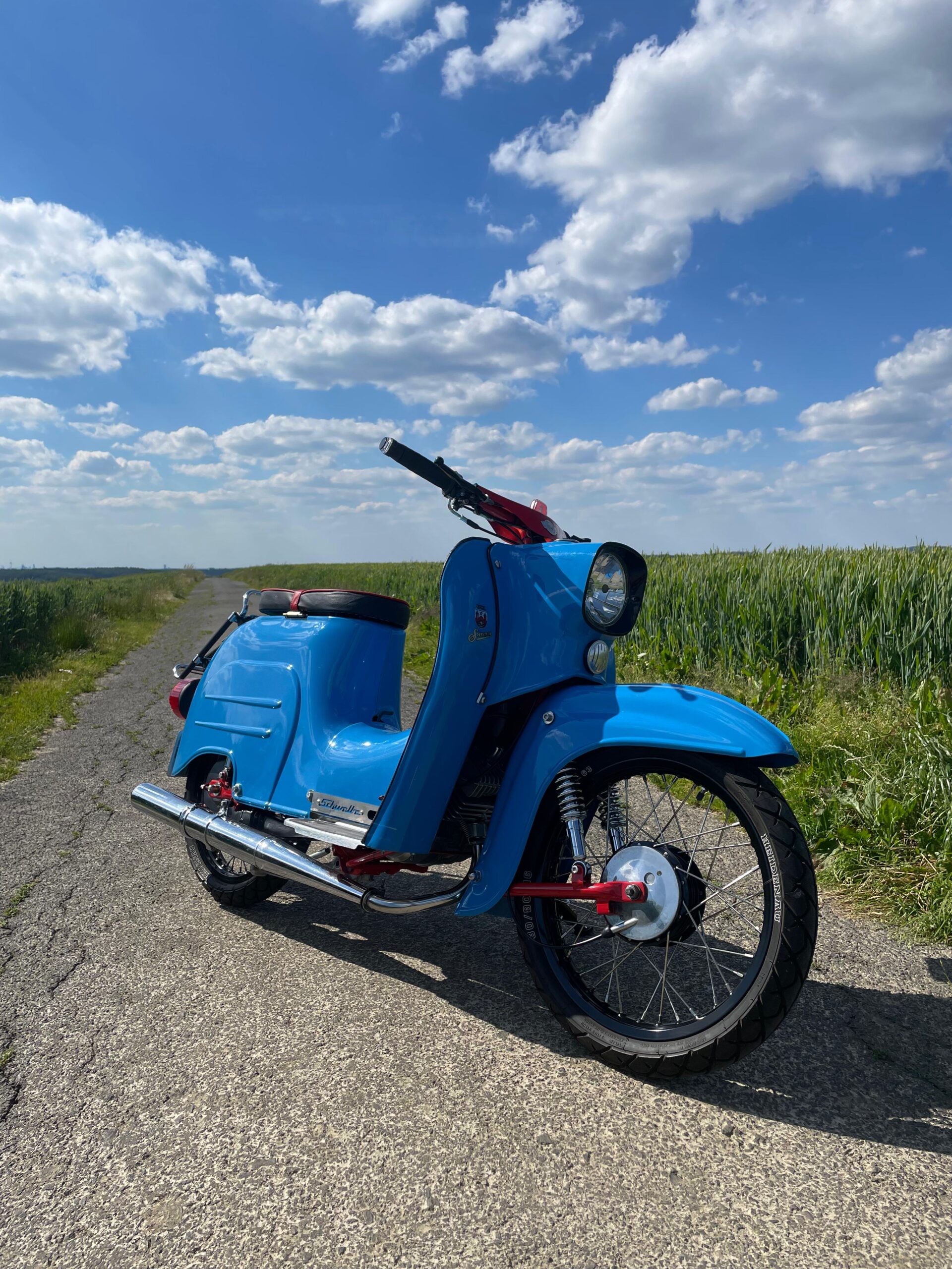 blaues Simsonmoped