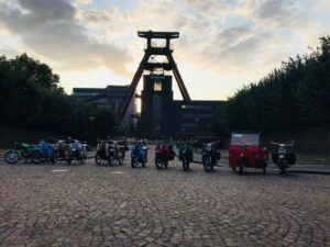 Mopeds an der Zeche Zollverein