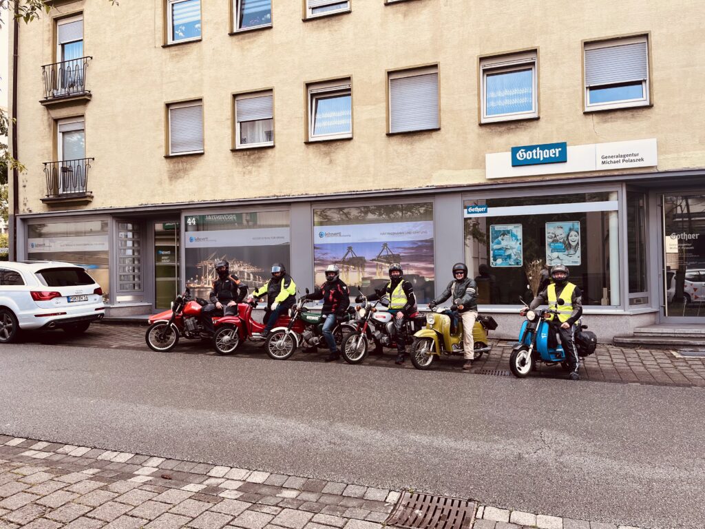 mehrere Mopeds in Arnsberg in der Stadt