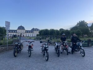 Simsonmopeds am Poppelsdorfer Schloss in Bonn